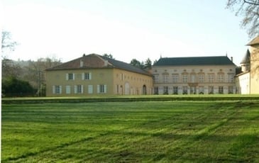 D'une ancienne maison forte à une belle demeure à la française, découvrez l'histoire de ce lieu
