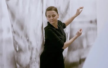 Visite dansée de l'exposition "Dimanche sans fin"