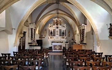 Une cloche du XVème siècle au coeur d'une chapelle